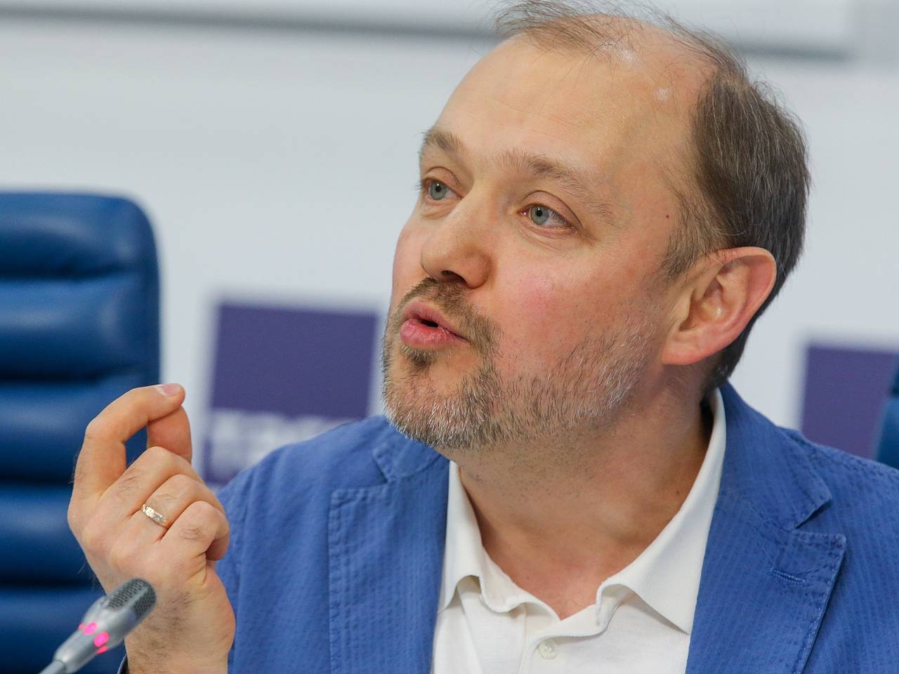 Режиссер заявил о нехватке профессиональных актеров в России