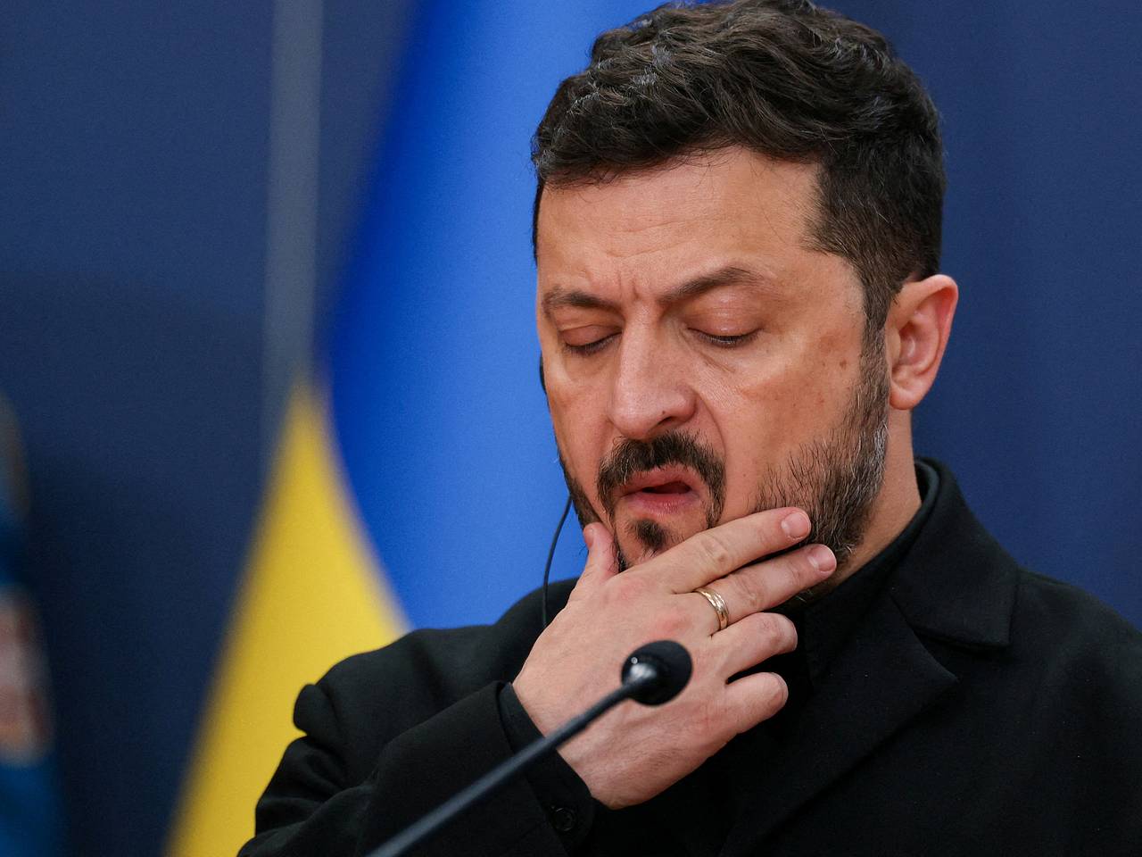Зеленский ввел санкции против создателей мультсериала «Маша и медведь»