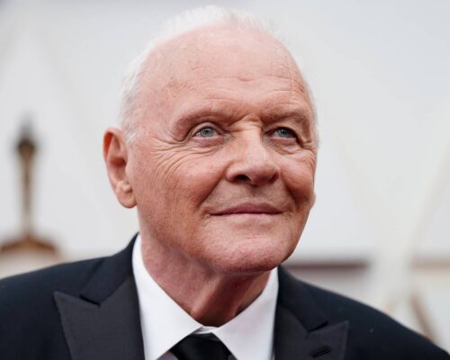 Энтони Хопкинс выпустил дебютный альбом в 88 лет
